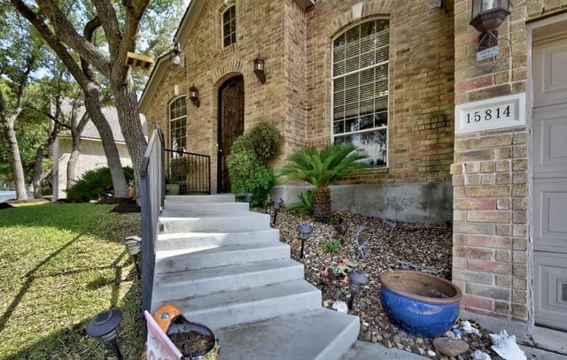 rental at 15814  Hachita Blanco in Helotes, TX — photo 2