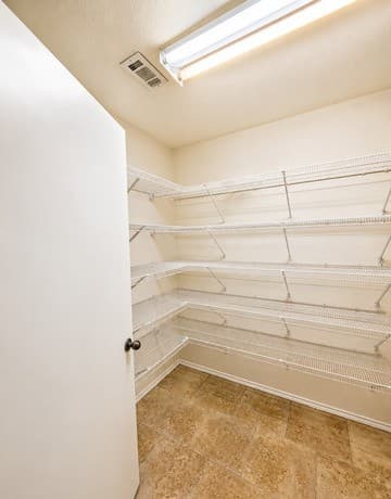 rental at 9006  Pinseeker in Selma, TX — photo 4