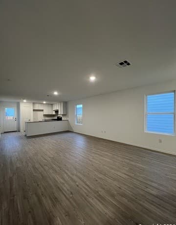 rental at 9904  Wye Mill in San Antonio, TX — photo 5
