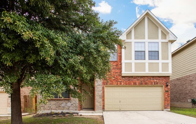 rental at 13910  Bella Donna in San Antonio, TX — photo 2
