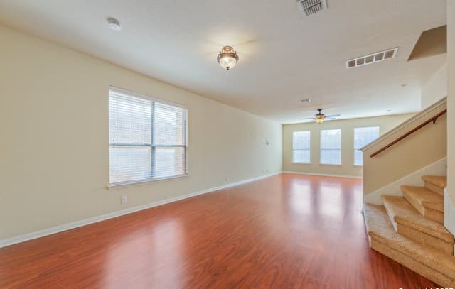 rental at 13910  Bella Donna in San Antonio, TX — photo 3