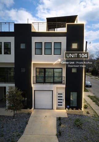 rental at 308 S Mesquite St Unit 4 in San Antonio, TX — photo 2