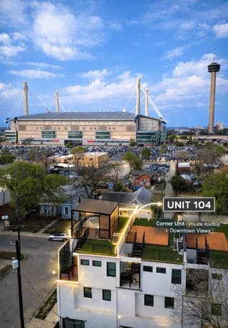 rental at 308 S Mesquite St Unit 4 in San Antonio, TX — photo 4
