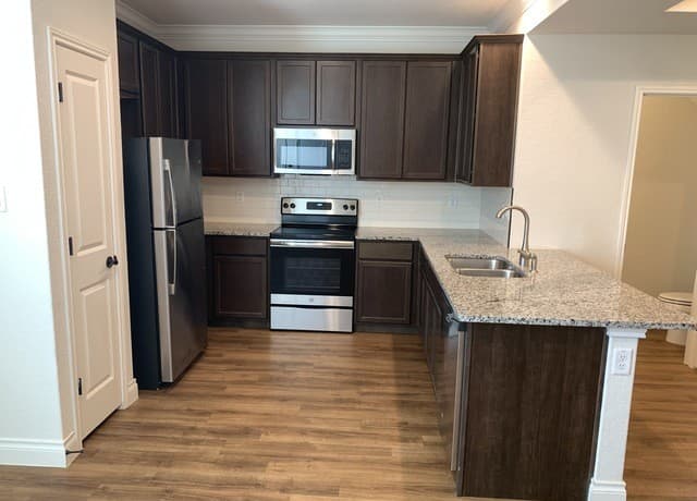 rental at 319  Untermaier St in New Braunfels, TX — photo 4