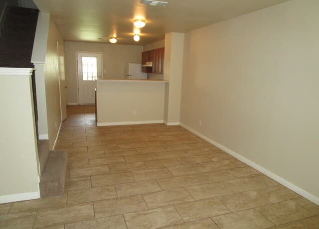 2-bedroom rental at 222 Autumn Pass in San Antonio, TX — photo 2