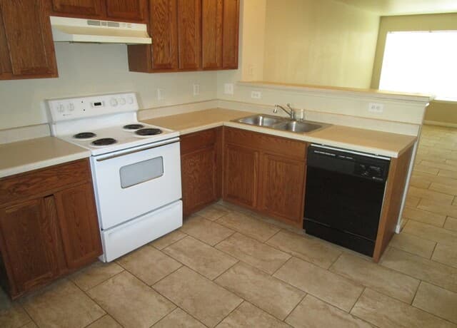 2-bedroom rental at 222 Autumn Pass in San Antonio, TX — photo 5