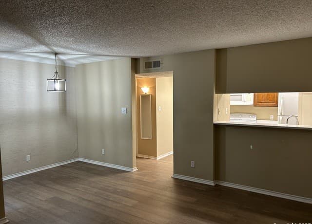 rental at 13130  Blanco Rd Unit APT 207 in San Antonio, TX — photo 3