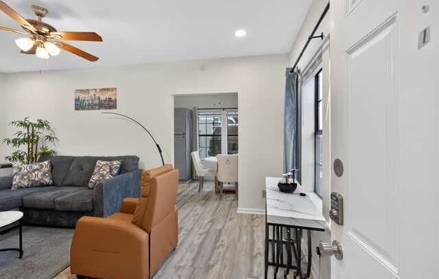 rental at 902 W Craig Unit 1 in San Antonio, TX — photo 1