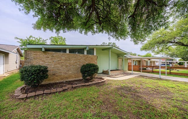 rental at 4402  Bright Sun St in San Antonio, TX — photo 4