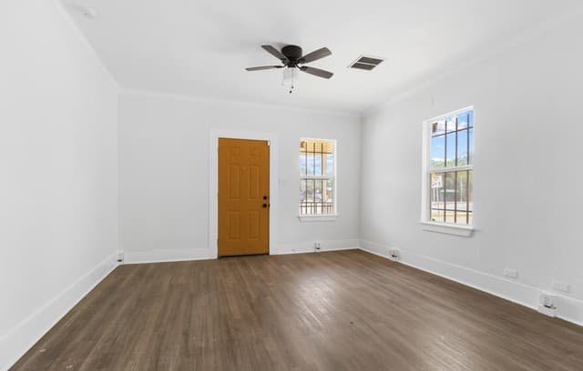 rental at 843  Culebra Rd in San Antonio, TX — photo 3