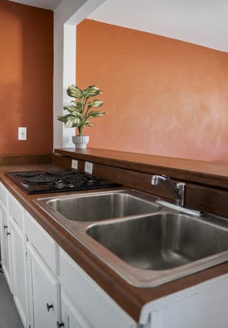 1-bedroom rental at 246 Senisa Unit 202 in San Antonio, TX — photo 4