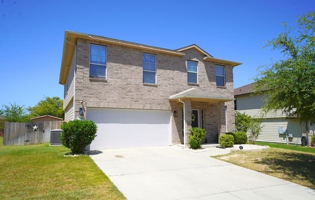 rental at 740  Fountain Gate in Cibolo, TX — photo 4