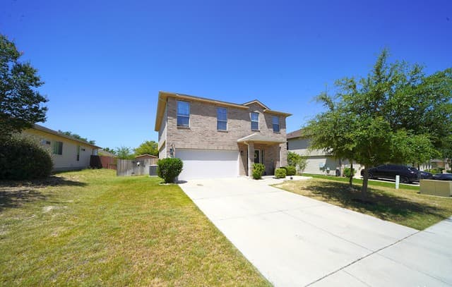rental at 740  Fountain Gate in Cibolo, TX — photo 5