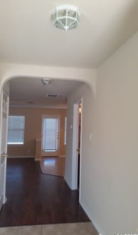 rental at 9846  Dawn Trail in San Antonio, TX — photo 2