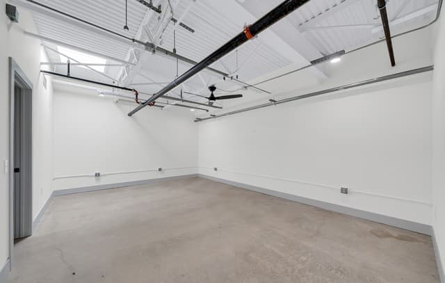 rental at 215  Coca Cola Pl Unit 202 in San Antonio, TX — photo 5
