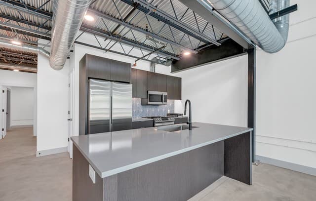 rental at 215  Coca Cola Pl Unit 303 in San Antonio, TX — photo 2