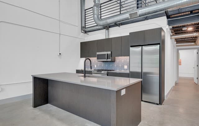 rental at 215  Coca Cola Pl Unit 311 in San Antonio, TX — photo 5