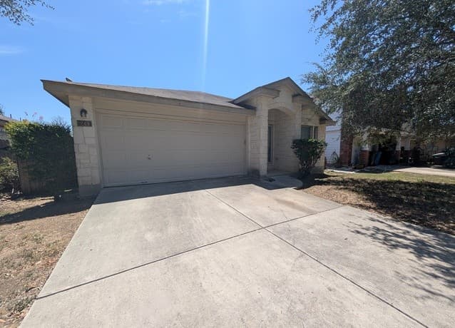 rental at 249  Val Verde Dr in New Braunfels, TX — photo 2