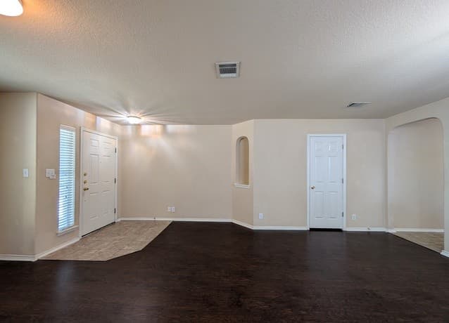 rental at 249  Val Verde Dr in New Braunfels, TX — photo 3