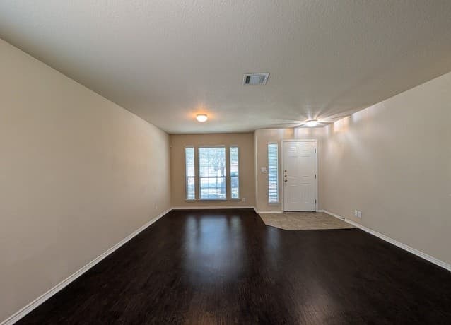 rental at 249  Val Verde Dr in New Braunfels, TX — photo 5