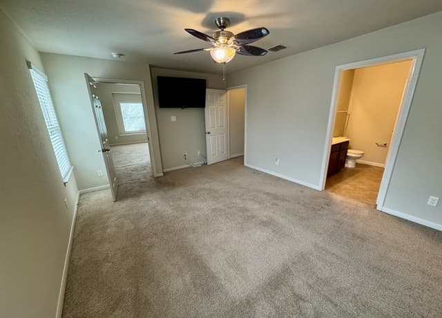 rental at 1450  Dancing Wolf in San Antonio, TX — photo 4