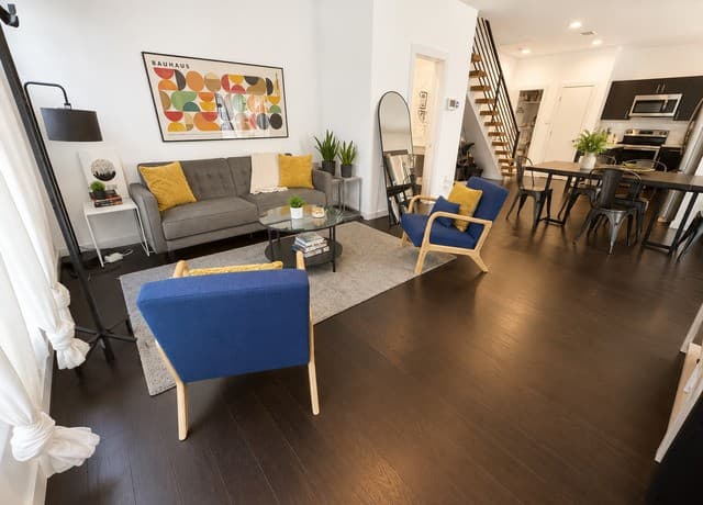 rental at 704 N Cherry St in San Antonio, TX — photo 5