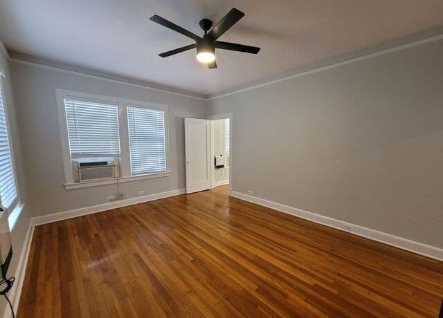 1-bedroom rental at 703 W French Pl Unit 2 in San Antonio, TX — photo 2