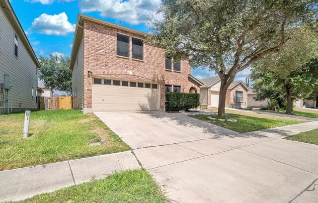 rental at 136  Longhorn Way in Converse, TX — photo 2