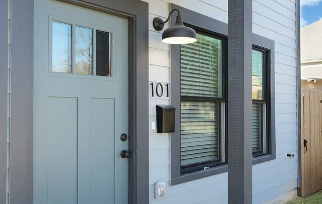rental at 311  Ferguson Unit 202 in San Antonio, TX — photo 2