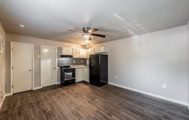 0rental at 122 Roundtree Ln Unit 6 in San Antonio, TX — photo 5