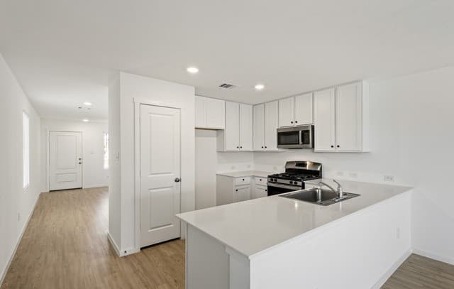 rental at 9754  Janefield Ml in San Antonio, TX — photo 4