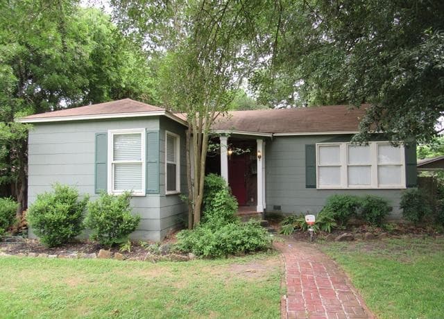 rental at 136  Harmon Dr in San Antonio, TX — photo 2