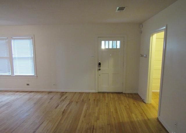 rental at 136  Harmon Dr in San Antonio, TX — photo 3