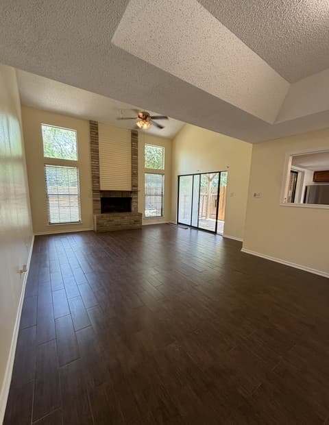 rental at 9510  Scots Gln in San Antonio, TX — photo 5