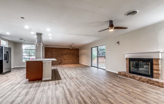 rental at 511 E Hathaway Dr in San Antonio, TX — photo 5
