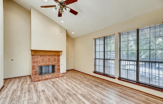 rental at 8633  Datapoint Dr Unit 210 in San Antonio, TX — photo 2