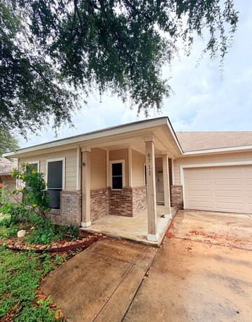 rental at 6711  Buckhorn Cliff in San Antonio, TX — photo 2