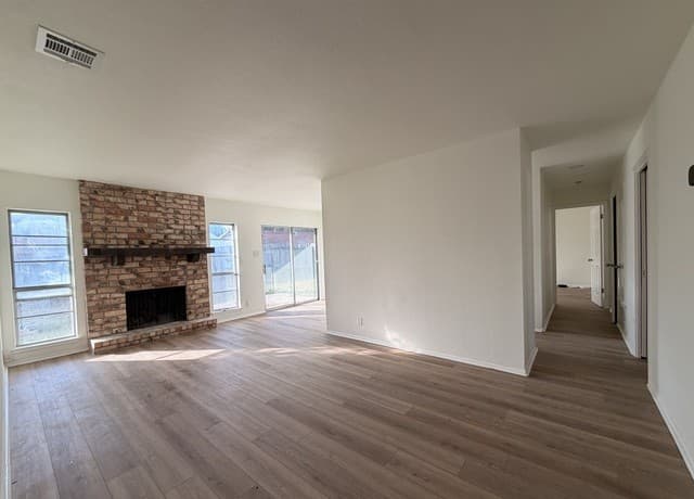 rental at 637  Jamie Sue Dr in Converse, TX — photo 3