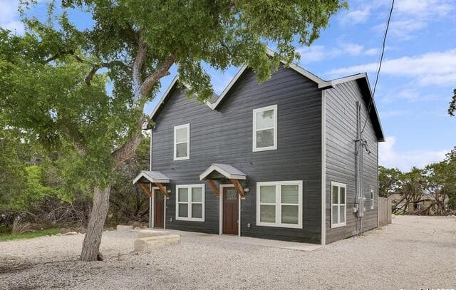rental at 349  Will Rogers Dr Unit B in Spring Branch, TX — photo 2
