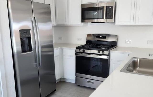 rental at 7625  Aston Peak in San Antonio, TX — photo 3