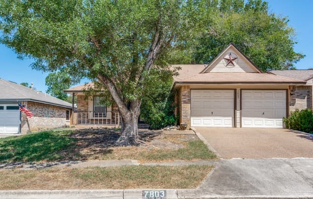 rental at 7803  Forest Ranch in Live Oak, TX — photo 3