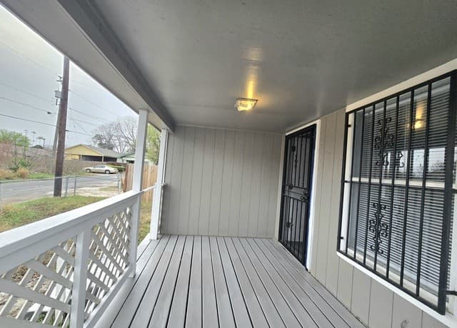 rental at 118  Fuente Aly in San Antonio, TX — photo 3