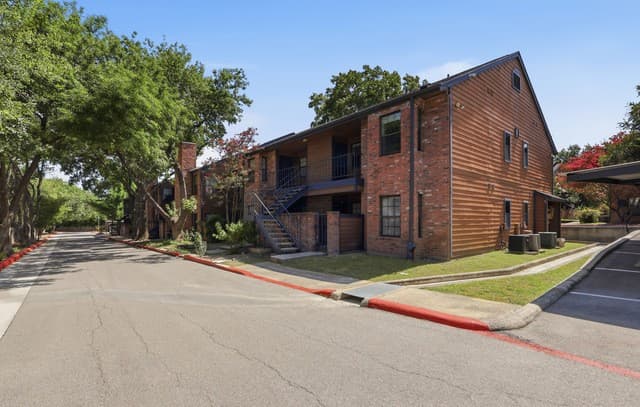 rental at 4803  Hamilton Wolfe Rd Unit 924 in San Antonio, TX — photo 2