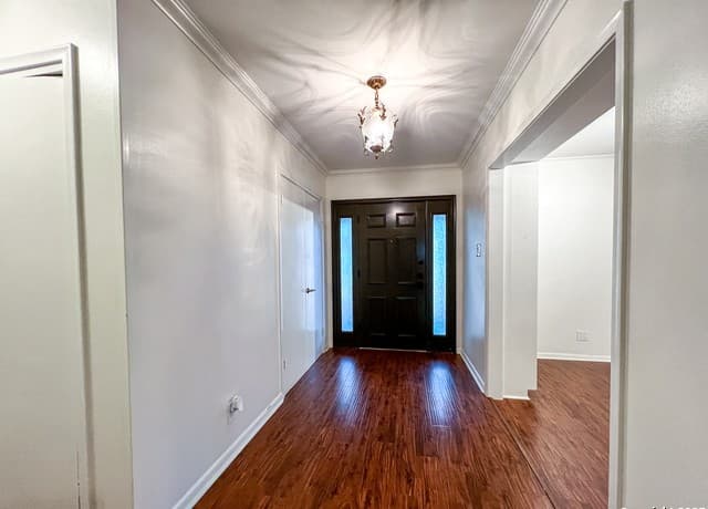 rental at 219  Laramie in San Antonio, TX — photo 3