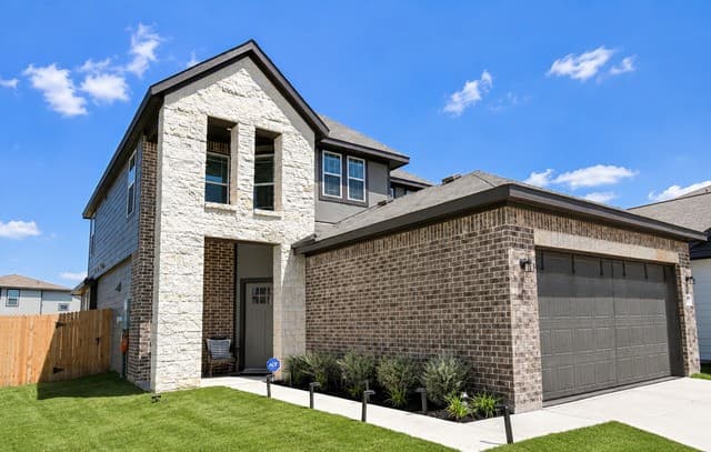 rental at 8657  Merlin Cv in San Antonio, TX — photo 2