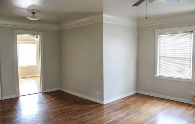 rental at 706 W French Pl Unit 3 in San Antonio, TX — photo 4