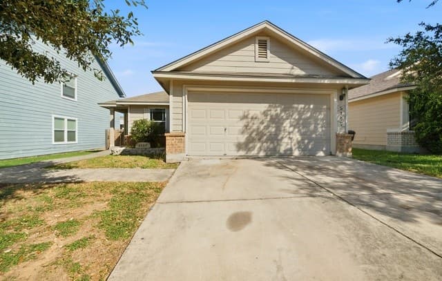 rental at 5107  Badland Beacon in Converse, TX — photo 1