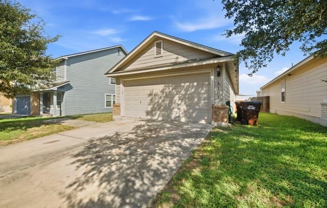 rental at 5107  Badland Beacon in Converse, TX — photo 2