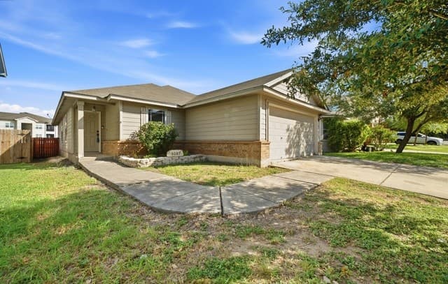 rental at 5107  Badland Beacon in Converse, TX — photo 3