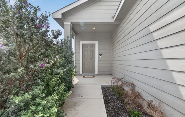 rental at 12866  Cygnus in San Antonio, TX — photo 4